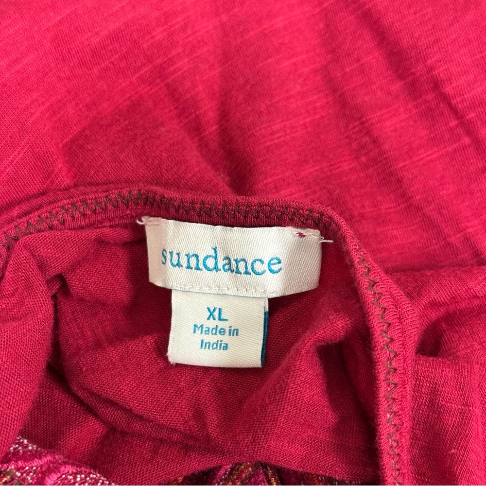Sundance red with embroidered design. XL blouse - Picture 6 of 8